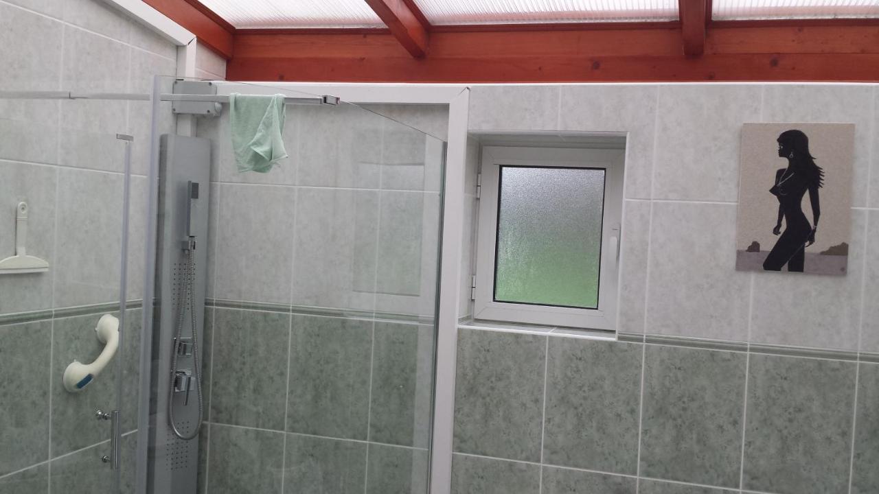 Chambre Privee Avec Salon, Garage Voiture, Velos, Motos Tourville-sur-Arques Zewnętrze zdjęcie
