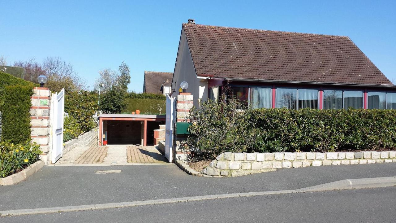 Chambre Privee Avec Salon, Garage Voiture, Velos, Motos Tourville-sur-Arques Zewnętrze zdjęcie