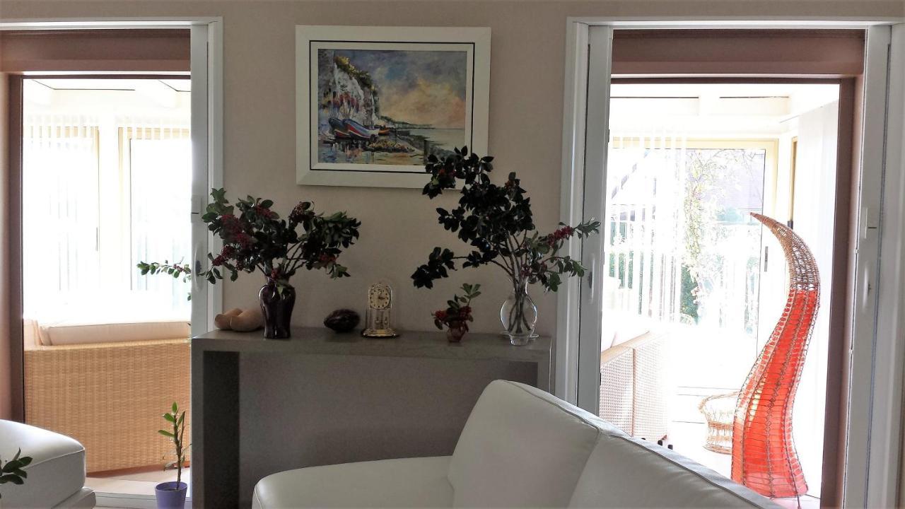 Chambre Privee Avec Salon, Garage Voiture, Velos, Motos Tourville-sur-Arques Zewnętrze zdjęcie