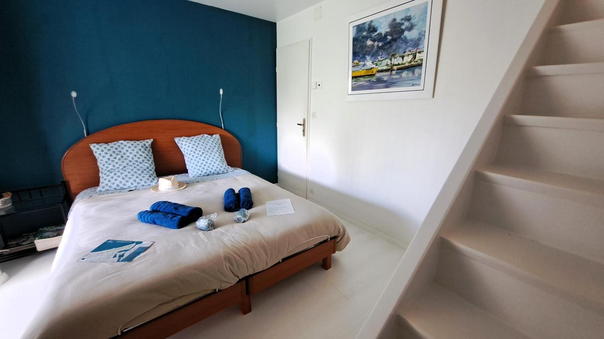 Chambre Privee Avec Salon, Garage Voiture, Velos, Motos Tourville-sur-Arques Zewnętrze zdjęcie